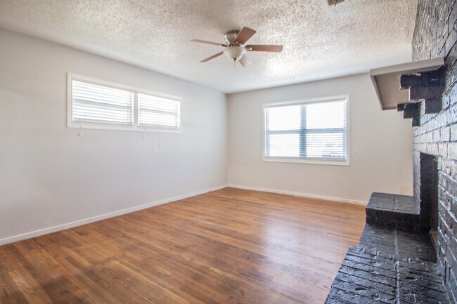 Photo - 3721 31st St