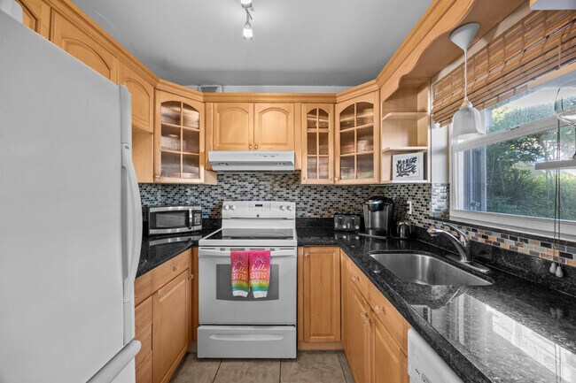 Photo - 311 E Ocean Ave Unit 108