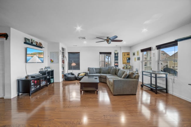 Photo - 630 Front St