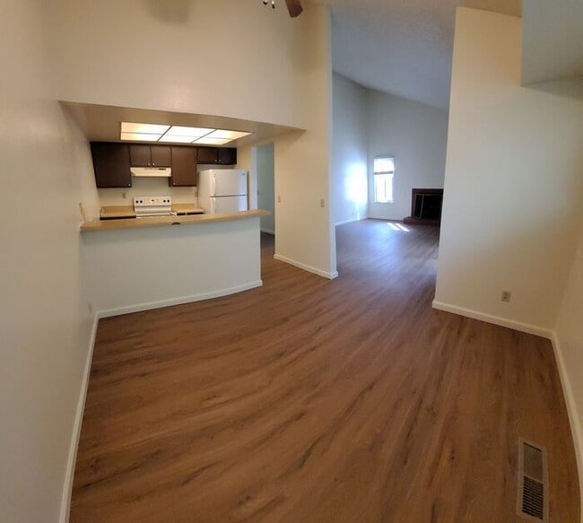 Photo - 2Bed 1bath Iron Horse Village Great Location