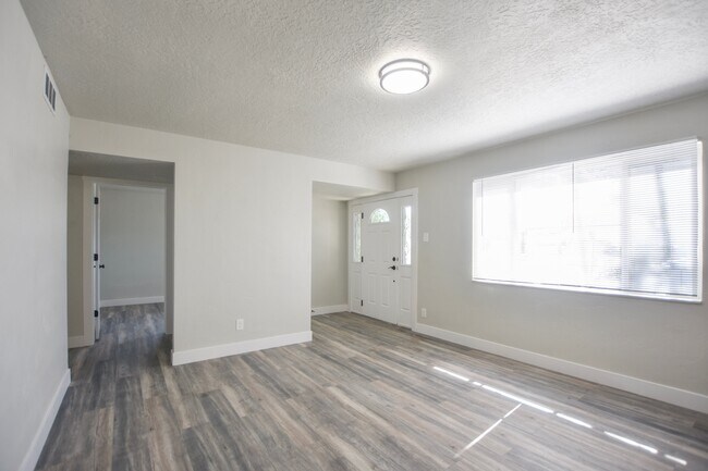 Photo - 5155 S 4660 W