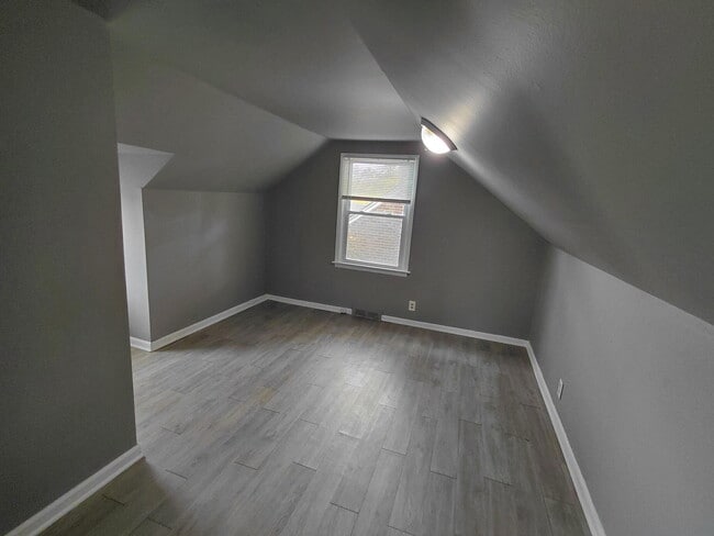 Photo - 6175 Guilford St