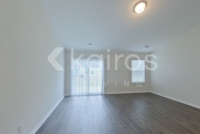 Photo - 108 St Phillip Wy