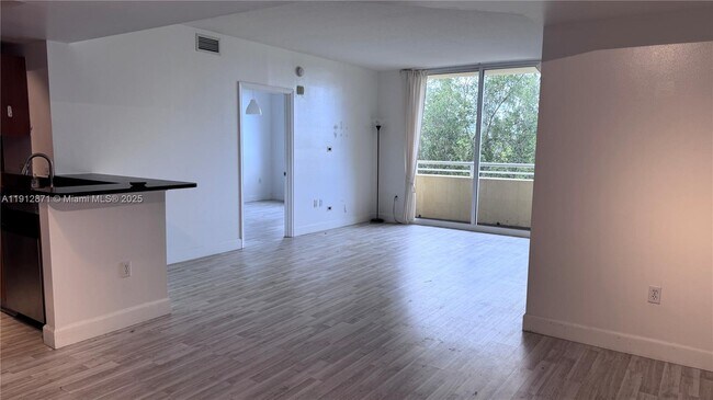 Photo - 18800 NE 29th Ave Unit 303