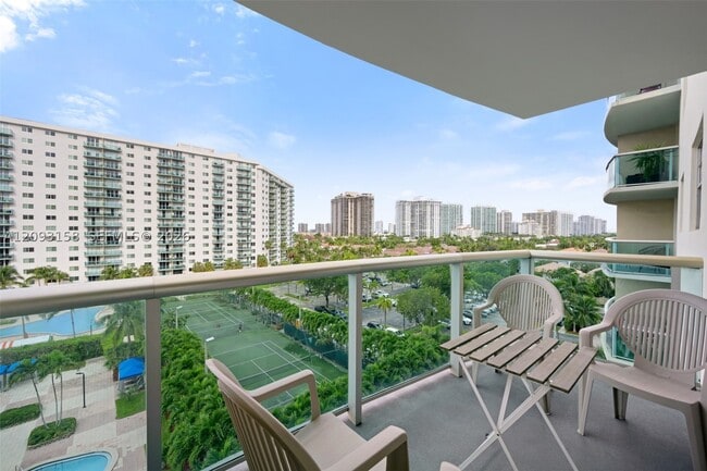 Building Photo - 19370 Collins Ave Unit 708