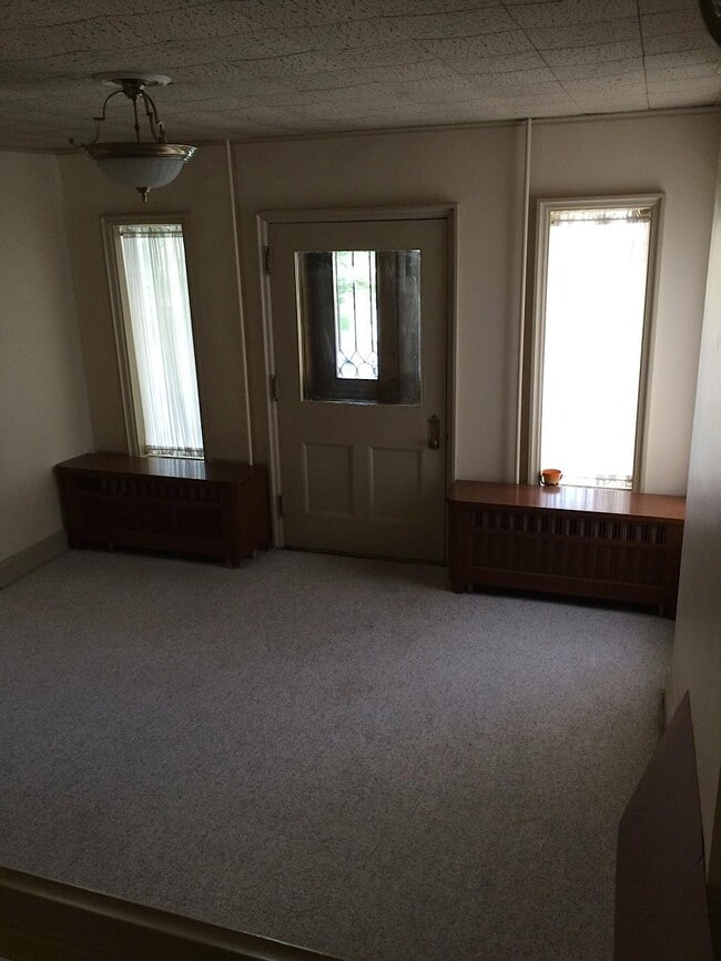 Puerta principal - 419 S Atlantic Ave Unidad 1st  2nd floors