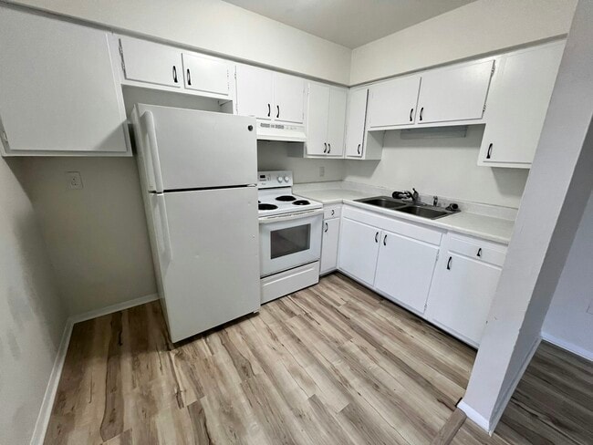 23 S River St Unit 5