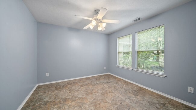 134 S Vesper Bend Cir