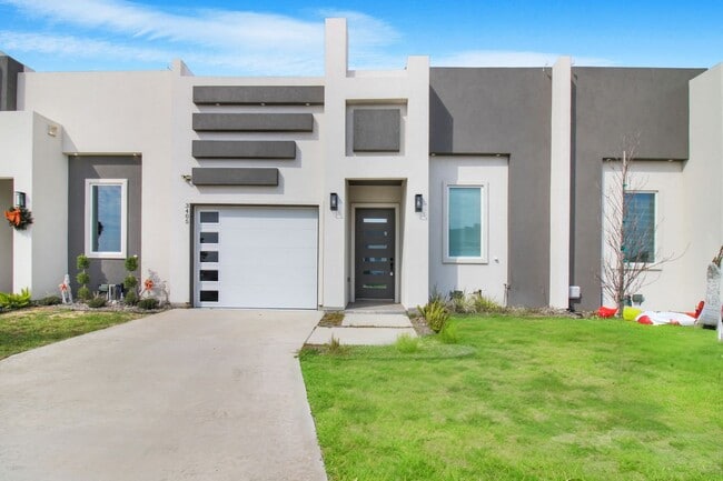 Building Photo - 3405 S Marla Ct