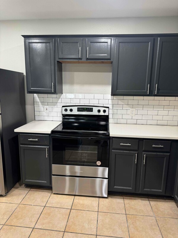 Photo - 23467 High Pt St