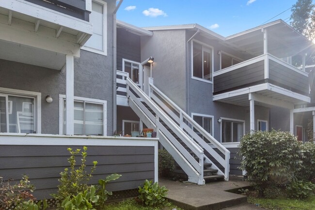 Photo - Redwood Creek Villas