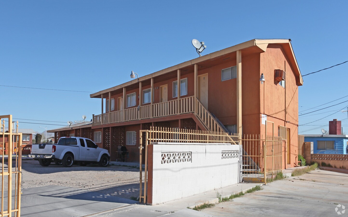 Photo - 2215 E Nelson Ave Apartments