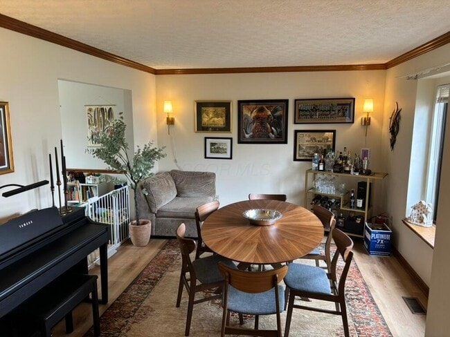 Photo - 615 Ozem Gardner Way