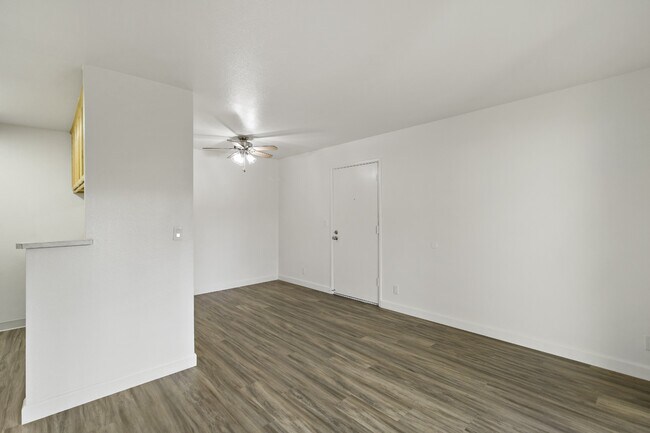 Photo - Durham Greens Apartments