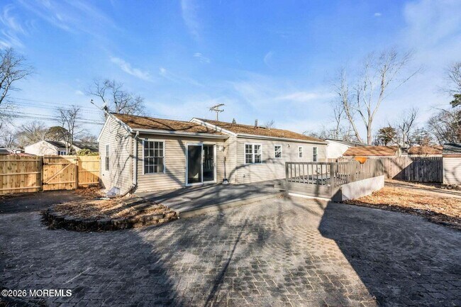 Photo - 905 Harrison Rd