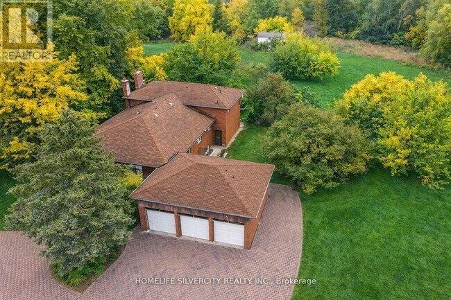 Photo - 4395 Castlemore Rd