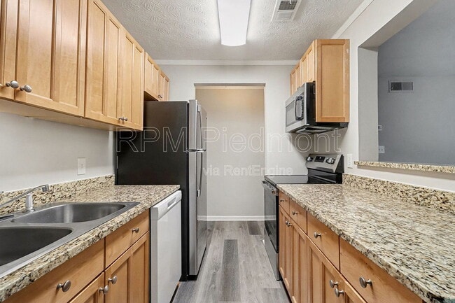 Photo - 2396 Lawrenceville Hwy Unit F