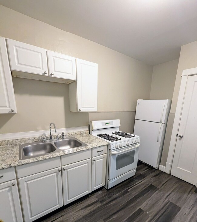 Photo - 3841 Iowa Ave Apartment Unit 3841 1Fl