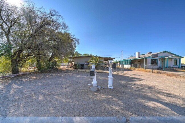 251 W Northern Ave Unit A