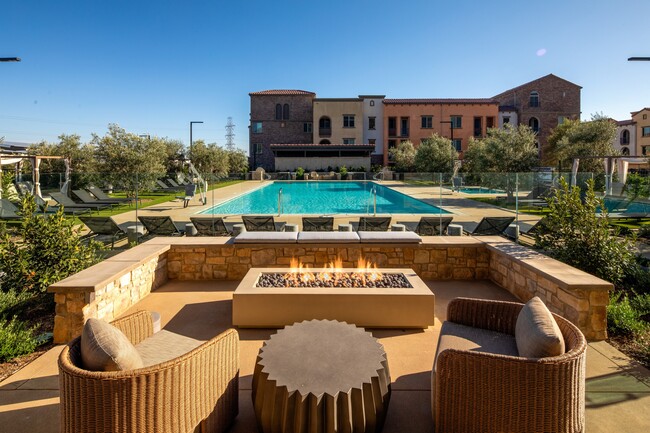 Building Photo - Vasari at Ventana Rental