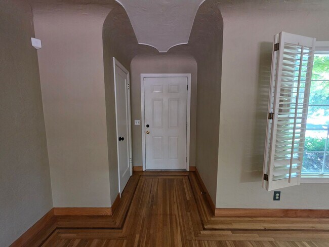 Photo - Charming Bungalow in La Loma neighborhood!