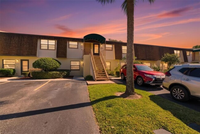 Building Photo - 6033 Topher Trail Unit 6033