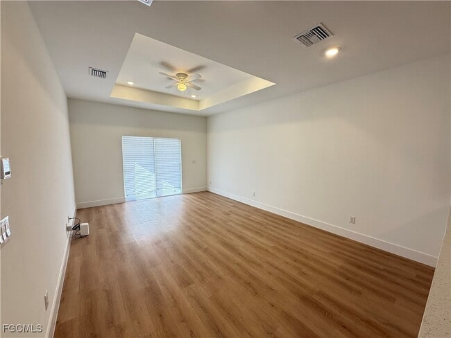 Photo - 4717-4719 28th St SW