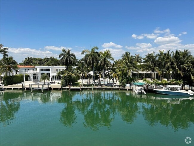 Building Photo - 9500 W Bay Harbor Dr Unit 3 Rental