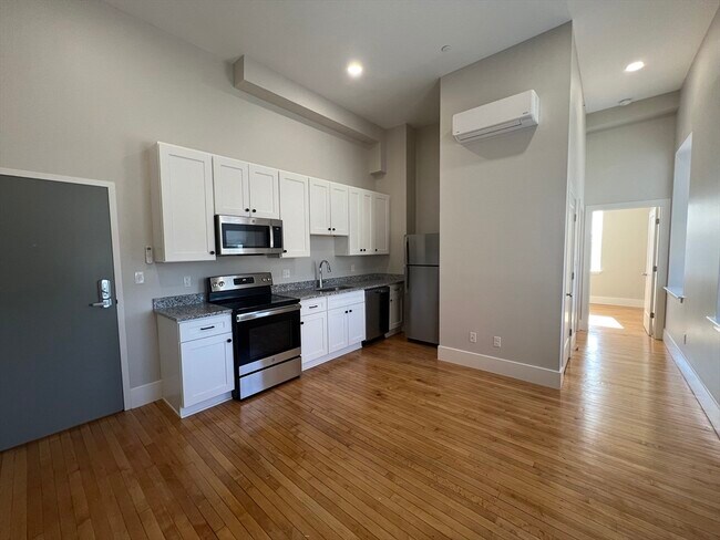 Photo - 34 St Joseph St Unit 14