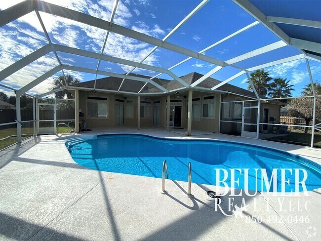 Building Photo - Tranquil Retreat on Naples Drive with Pool Rental