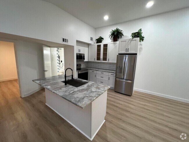 Building Photo - 1335 Crystal Way Unit D Rental