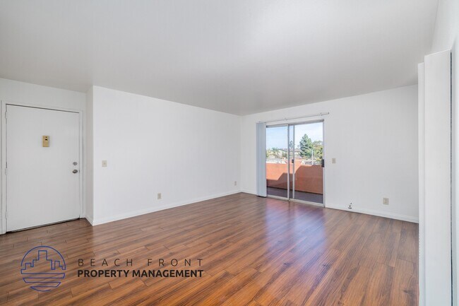 2422 E. 11th St.