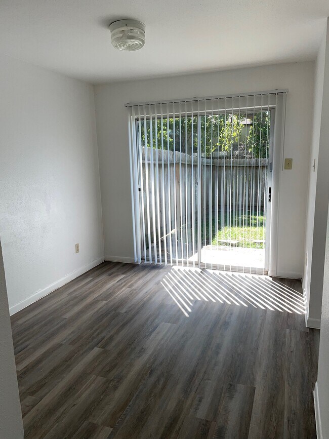 Village Apartments Port Lavaca, TX