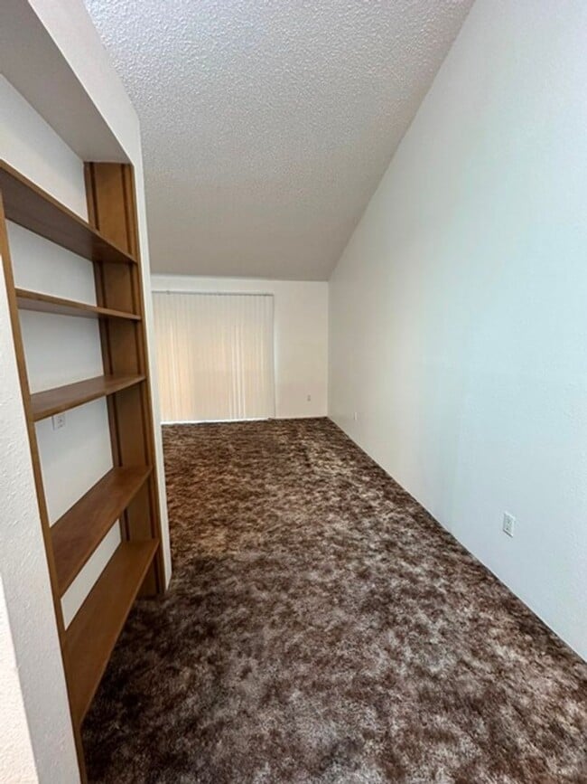 Photo - 2 Bedroom, 1 1/2 bath Townhome