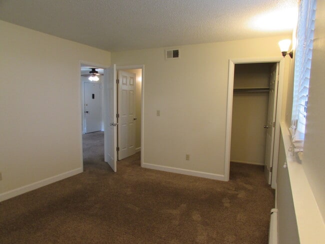 Photo - 3233 Lakeside Dr Unit 102