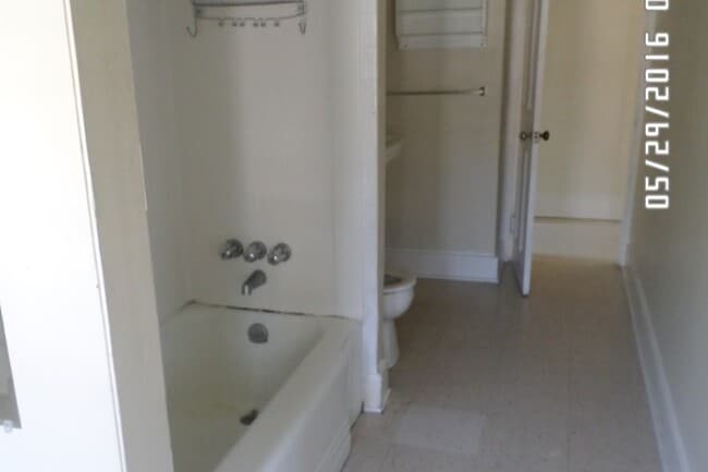 Photo - 128 Colchester Ave Apartments Unit #3