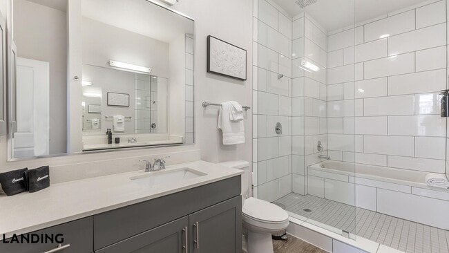 Photo - 4001 Ross Ave Unidad 252