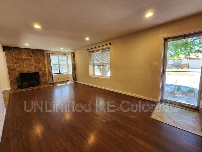 Photo - 10833 W Patterson Pl