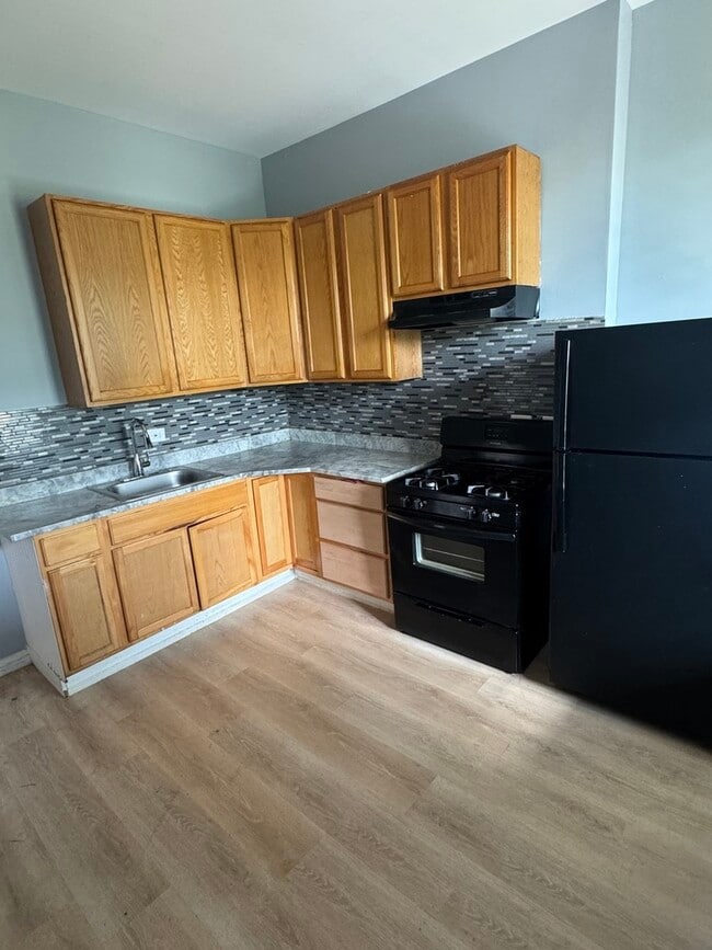 Photo - 1643 S Trumbull Ave