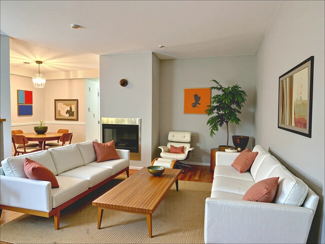Building Photo - 37 Village Dr Rental