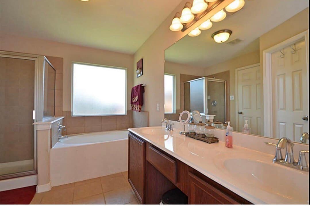 Photo - 15834 Sarasam Creek Ct