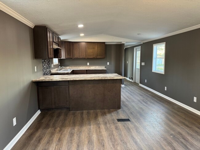 Photo - 178 Layman Rd