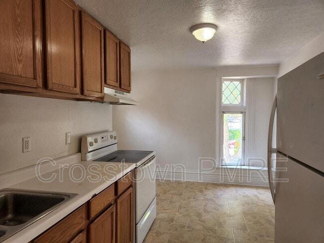 Photo - 1718 8th Ave