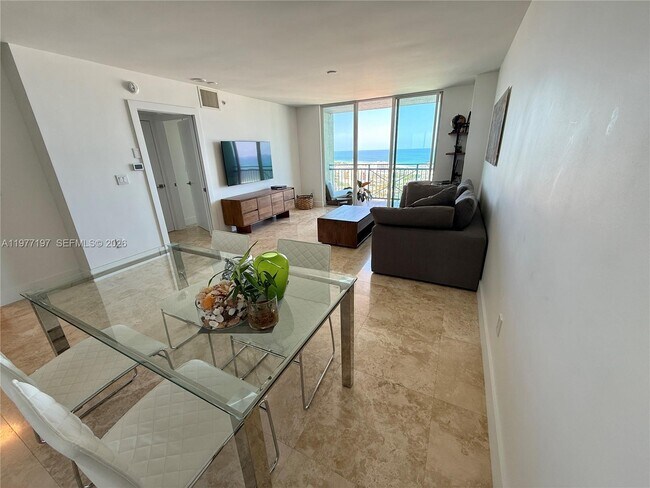 Photo - 90 Alton Rd Unidad 3007