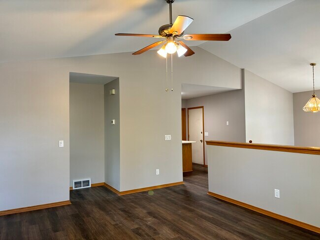 Photo - 3202 Quincy Ave