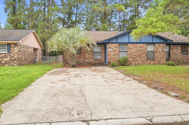 346 Dorchester Manor Blvd