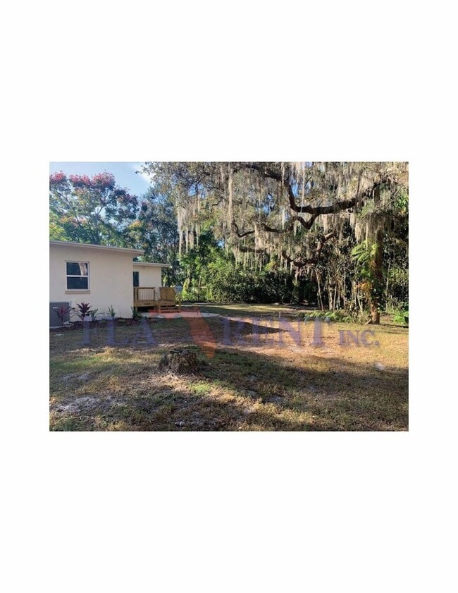 Photo - 4/2 Bungalow in Geneva!!