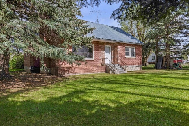 Building Photo - Charming Country Retreat in Saint Anthony, ID