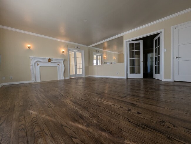 Photo - 1011 W 65th St Unit 1011