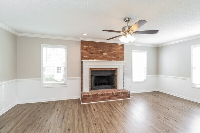 Photo - 2032 Pine Needle Ct